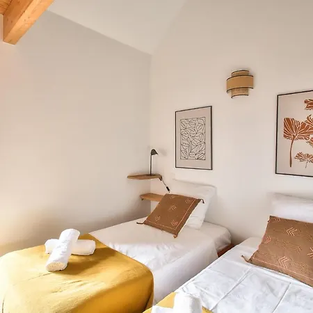 Дом отдыха Nocnoc - Du Vieux Pressoir, Piscine Chauffee Et Couverte Campbon