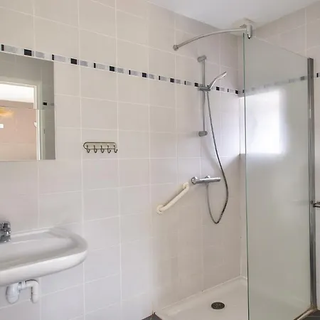 Дом отдыха Nocnoc - Du Vieux Pressoir, Piscine Chauffee Et Couverte *